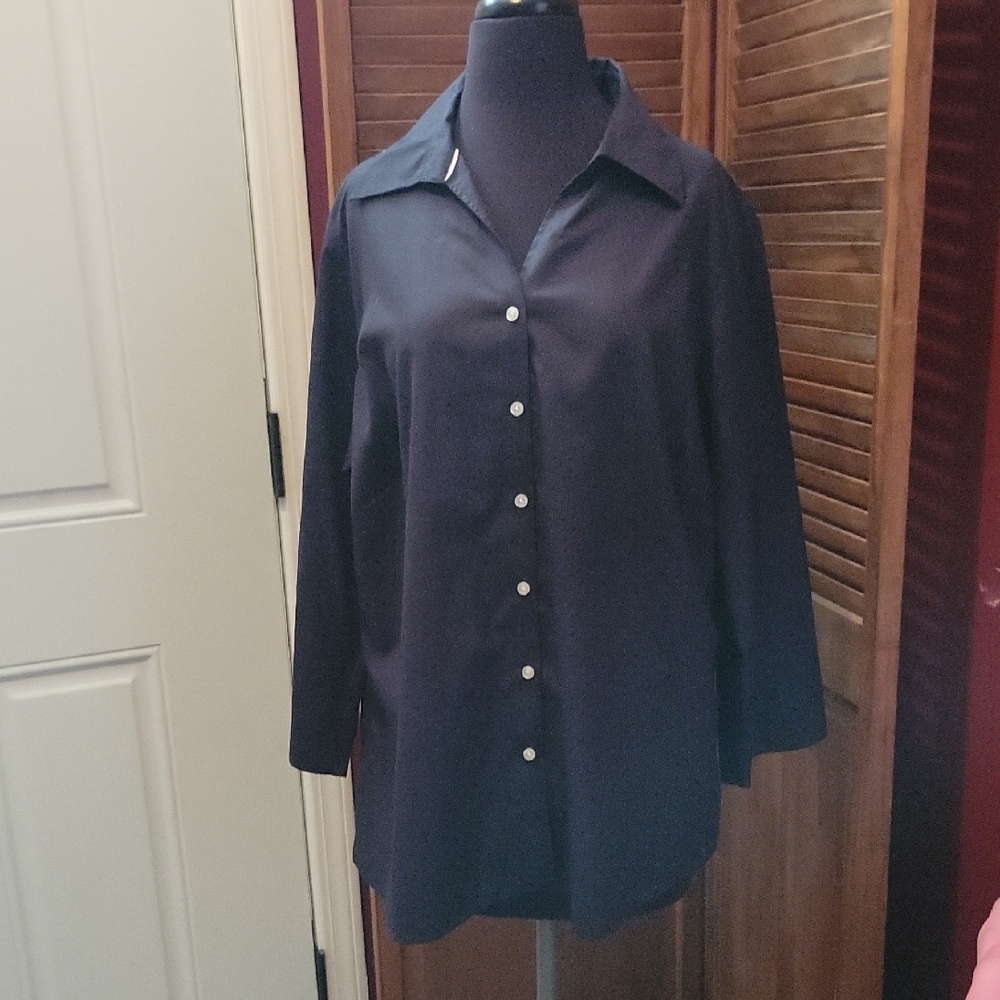 Lands' End BLACK Broadcloth Shirt